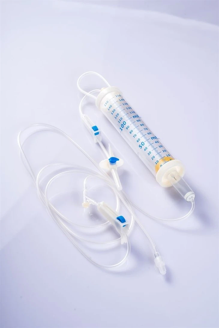 -Disposable infusion set with burette(2)
